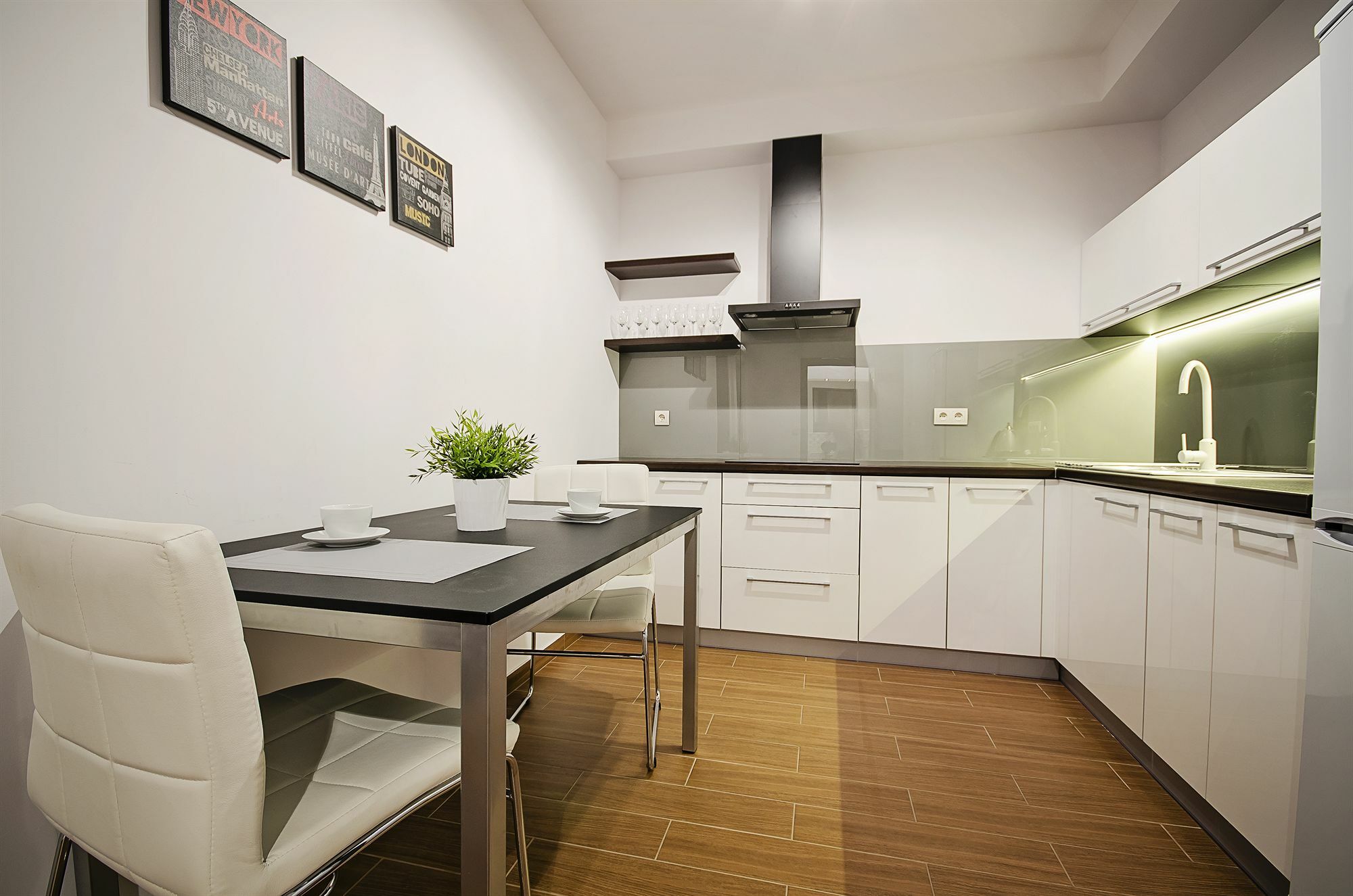 Angel City Center Krakow Aparthotel Kültér fotó